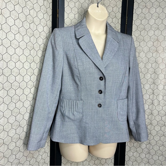 Isabella Suits Jacket - Picture 2 of 13